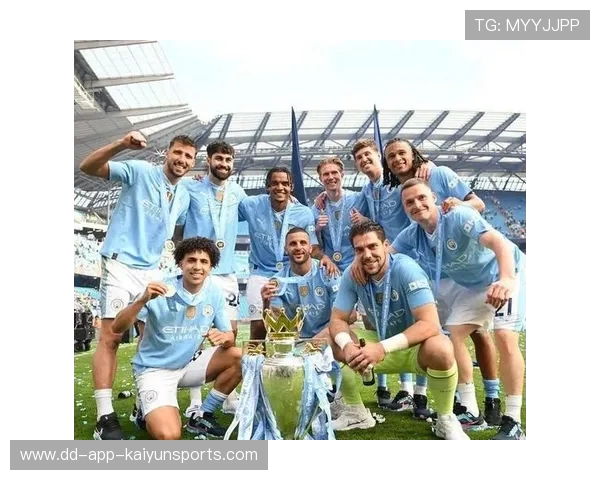 曼城青训高位逼抢训练强化：打造未来足球之星的秘密武器