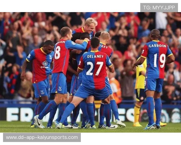 阿森纳球队化学反应好，比赛中配合更加紧密